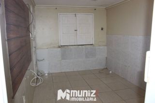 VENDE-SE CASA NA RUA SENADOR ROLLEMBERG - SAO JOSE