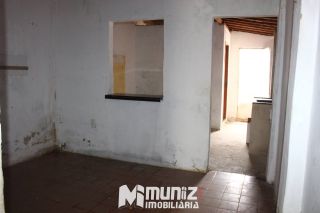 VENDE-SE CASA NA RUA SENADOR ROLLEMBERG - SAO JOSE