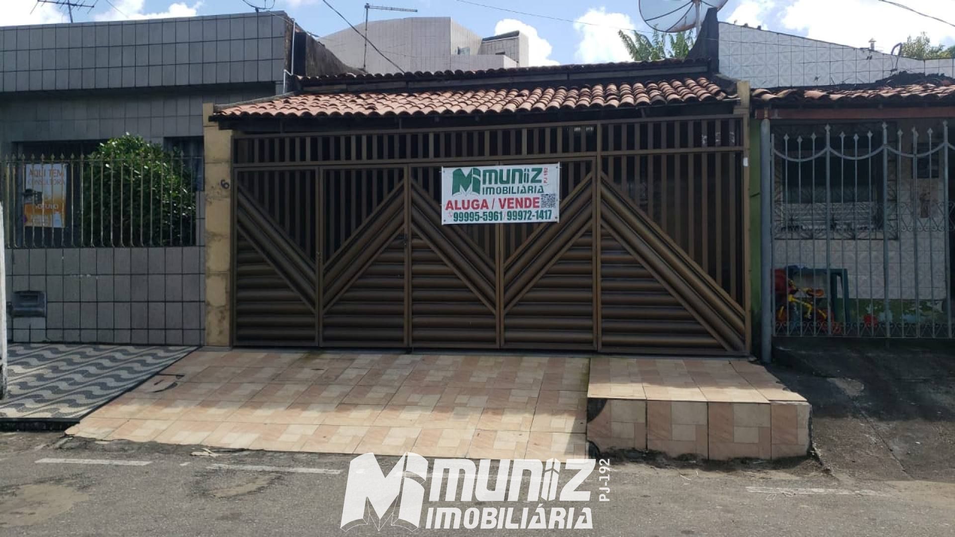 VENDE-SE CASA NA RUA PARAIBA - BAIRRO AMERICA