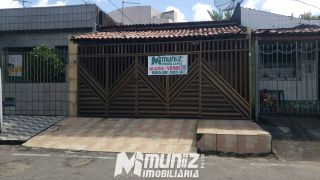 VENDE-SE CASA NA RUA PARAIBA - BAIRRO AMERICA