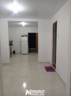 VENDE-SE CASA NO BAIRRO INDUSTRIAL