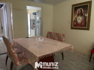 VENDE-SE CASA NA RUA DIVINA PASTORA - GETULIO VARGAS