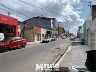 VENDE-SE CASA NA RUA DIVINA PASTORA - GETULIO VARGAS