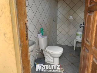 VENDE-SE CASA NA RUA DOM BOSCO