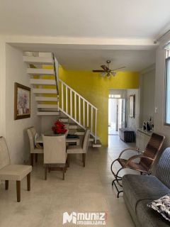 VENDE-SE CASA COM 02 PAVIMENTOS NO CENTRO