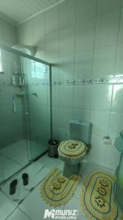 vende-se casa c/2 pavimentos no Conj Valadares