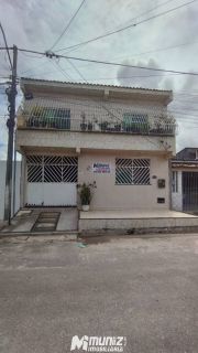 vende-se casa c/2 pavimentos no Conj Valadares