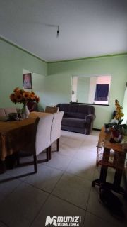 vende-se casa c/2 pavimentos no Conj Valadares