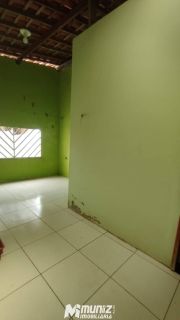 vende-se casa c/2 pavimentos no Conj Valadares