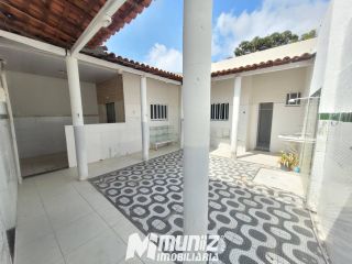 Excelente Casa Espaçosa Para Alugar Na Rua Marechal Floriano Peixoto - Bairro Getúlio Vargas