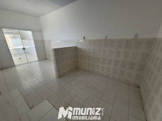 Excelente Casa Espaçosa Para Alugar Na Rua Marechal Floriano Peixoto - Bairro Getúlio Vargas