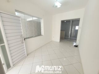 Excelente Casa Espaçosa Para Alugar Na Rua Marechal Floriano Peixoto - Bairro Getúlio Vargas