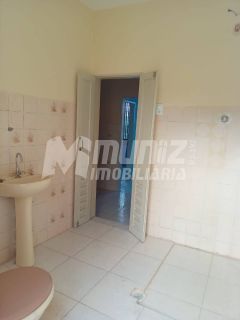 vende-se otima casa c/2 pavimentos Av Gonçalo Prado Rollemberg