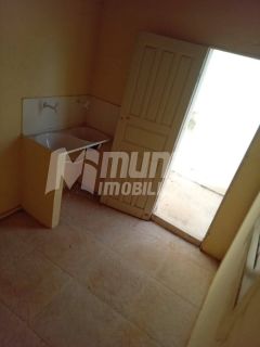 vende-se otima casa c/2 pavimentos Av Gonçalo Prado Rollemberg