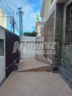 vende-se otima casa c/2 pavimentos Av Gonçalo Prado Rollemberg