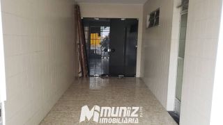 Casa à Venda com 2 Pavimentos — Versátil para Residência ou Negócio