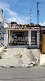 VENDE-SE CASA PRÓX. Á TV SERGIPE