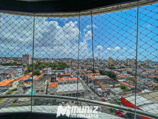 Apartamento à Venda com Varanda Gourmet e Móveis Planejados no Edifício Octávio Soares Filho