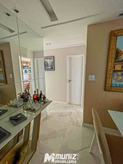 Apartamento à Venda com Varanda Gourmet e Móveis Planejados no Edifício Octávio Soares Filho