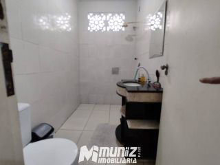 Vende-se Imóvel Comercial e Residencial de 2 Pavimentos na Desembargador Maynard