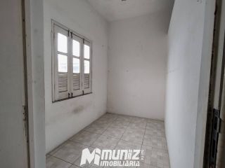 Vende-se Imóvel Comercial e Residencial de 2 Pavimentos na Desembargador Maynard