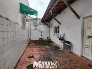 Vende-se Imóvel Comercial e Residencial de 2 Pavimentos na Desembargador Maynard