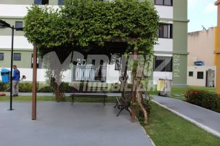 VENDE-SE APT EM FRENTE A UNIT DA FAROLANDIA