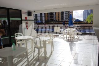 VENDE-SE APT EM FRENTE A UNIT DA FAROLANDIA