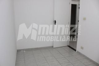 VENDE-SE APT EM FRENTE A UNIT DA FAROLANDIA