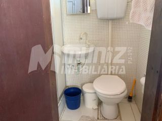 VENDE-SE CASA C/2 PAV. C/2 KITNET - Para Comercio ou Residencia