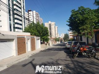 VENDE-SE CASA - BAIRRO LUZIA